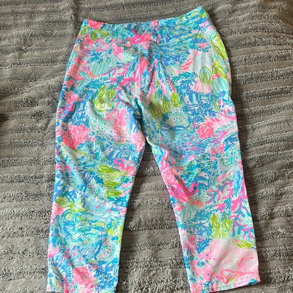 Lilly Pulitzer Fished my wish leggings - Picture 4 of 6